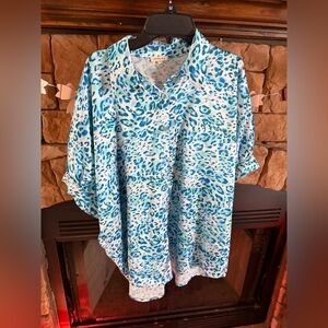 JODIFL boutique top blue leopard